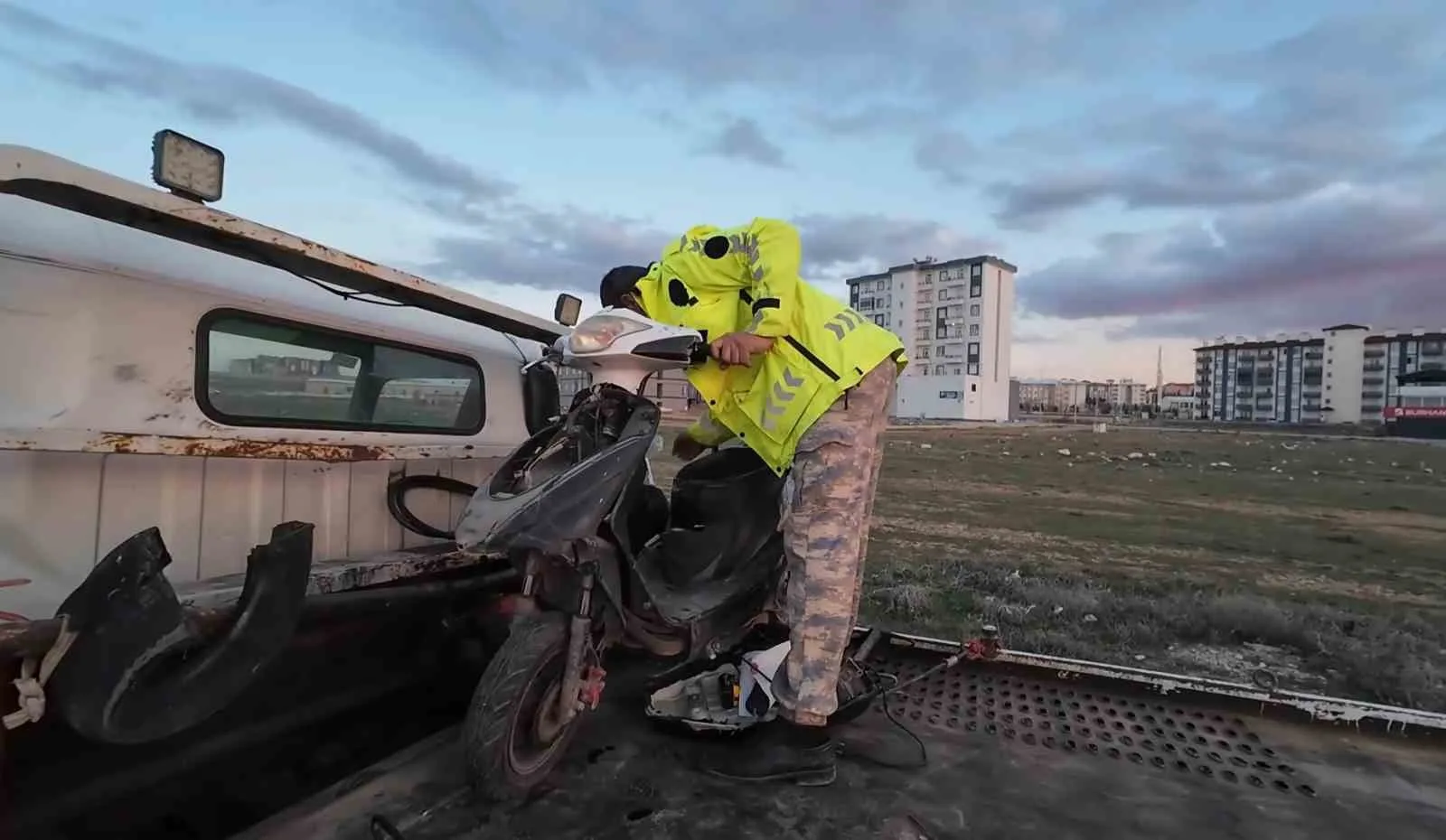 Karaman’da Alkollü Sürücü Kaza Yaptı: Elektrikli Bisiklet Devrildi, 73 Bin 500 TL Ceza Kesildi