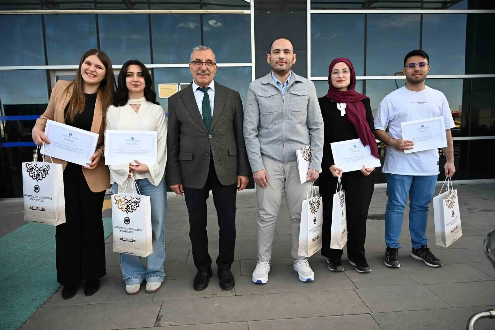 KMÜ’de Kütüphane Haftası Coşkusu: Başarılı Öğrenci ve Personellere Ödül