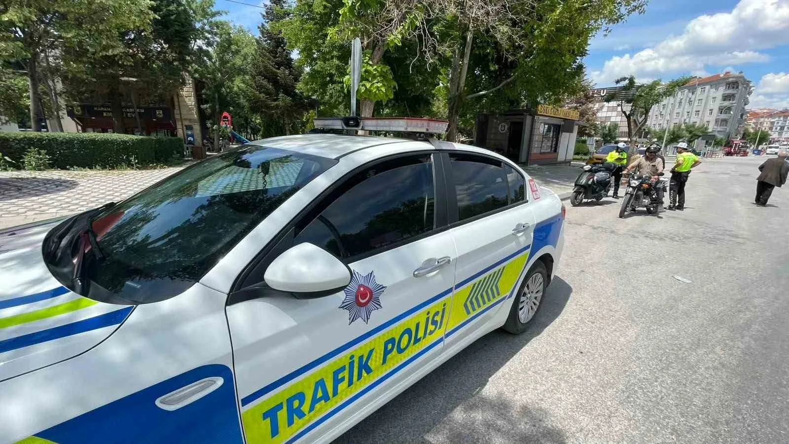 Karaman'da Motosiklet Denetimleri Sıklaştı: Ehliyetsiz ve Kasksız Sürücülere Ceza