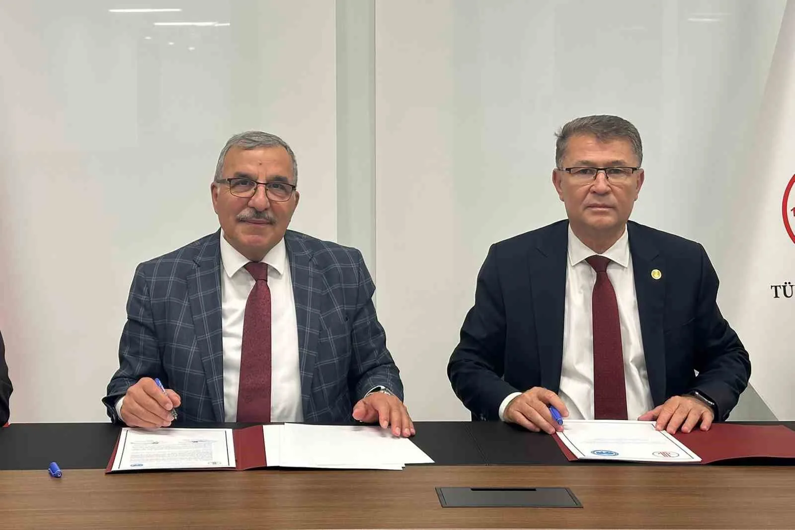 KMÜ ile TDK Arasında Türk Dünyasına Yönelik İş Birliği Protokolü İmzalandı