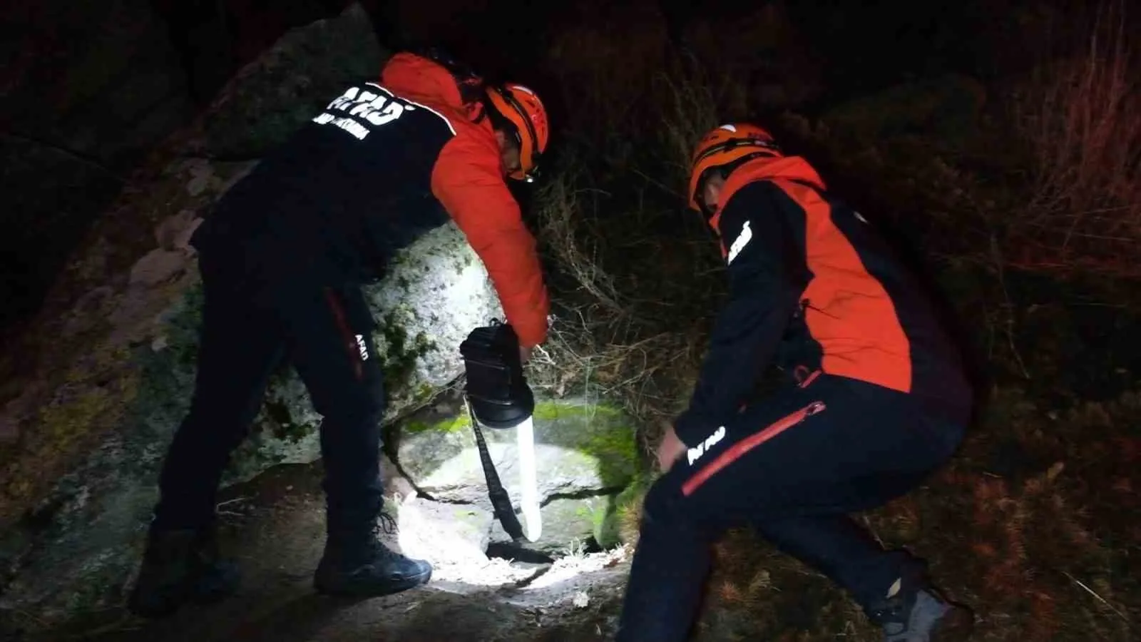 Karaman’da Define Arayan 3 Kişi 25 Metrelik Sarnıçta Mahsur Kaldı