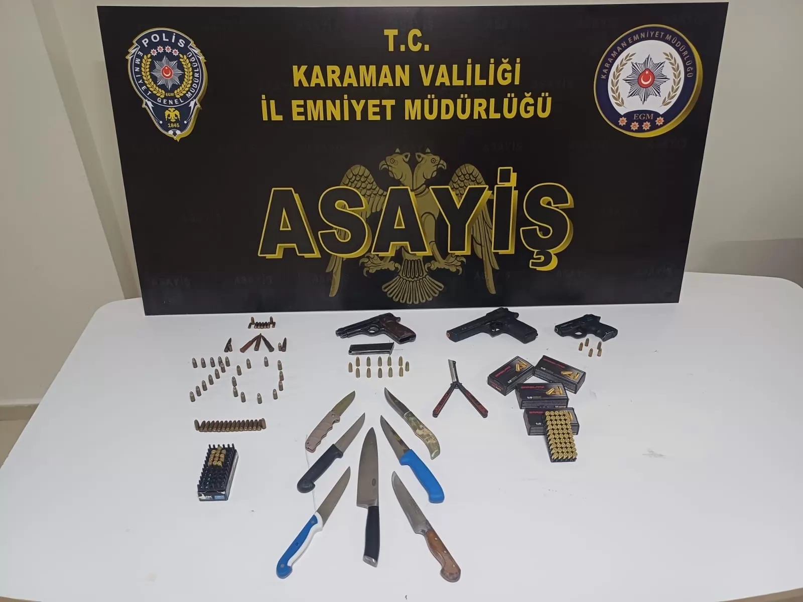 Karaman’da ruhsatsız silah operasyonu: 10 kişi tutuklandı, 9 tabanca ele geçirildi