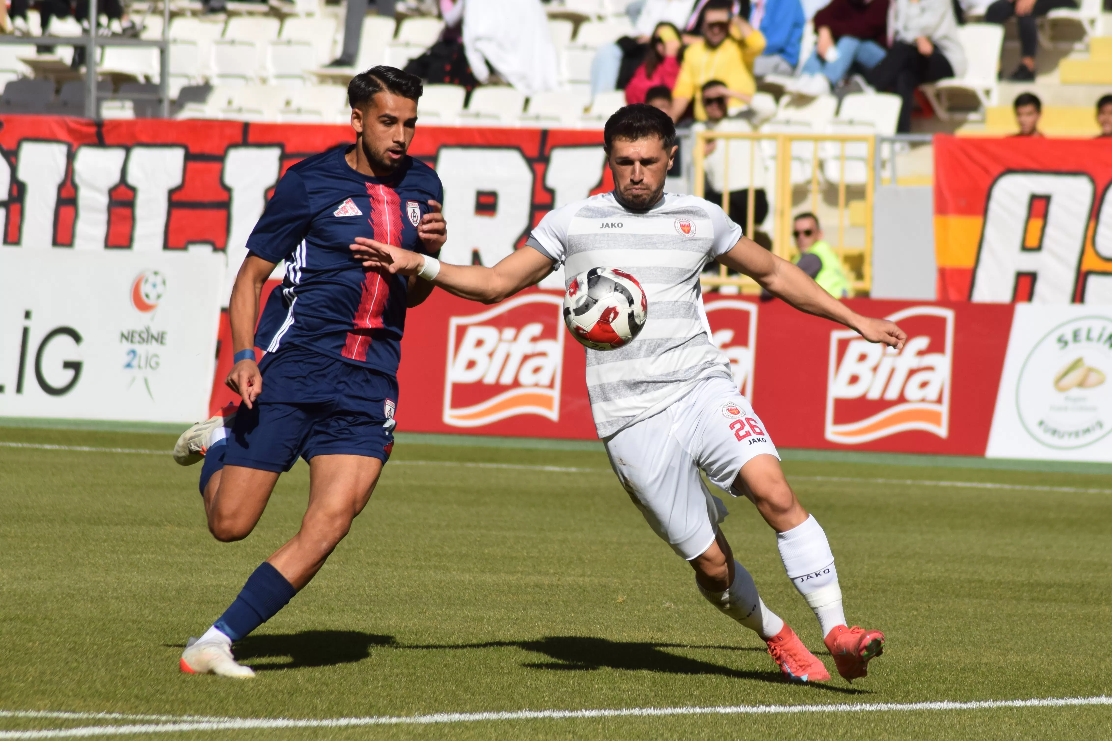 Karaman FK, Altınordu’yu 2-0 mağlup ederek ilk galibiyetini aldı